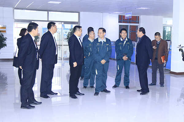 热烈欢迎高新区党工委领导莅临集团考察合作